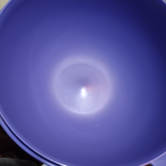 42 Cups Tupperware Thatsa Mega Bolw 42 Cups - Picture 6 of 7